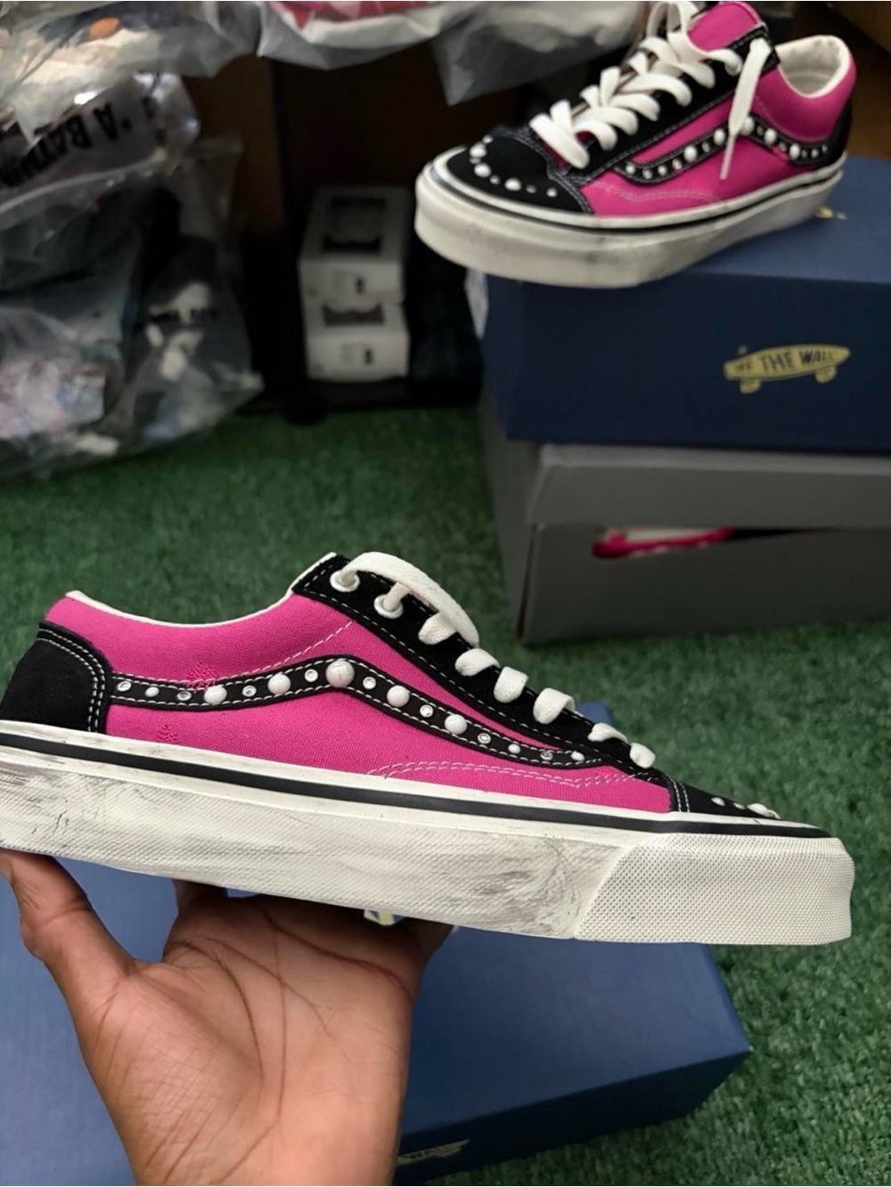 Pearlized Vans Pink and Black Pearl-Accent Low Top Sneakers - Picture 2 of 3